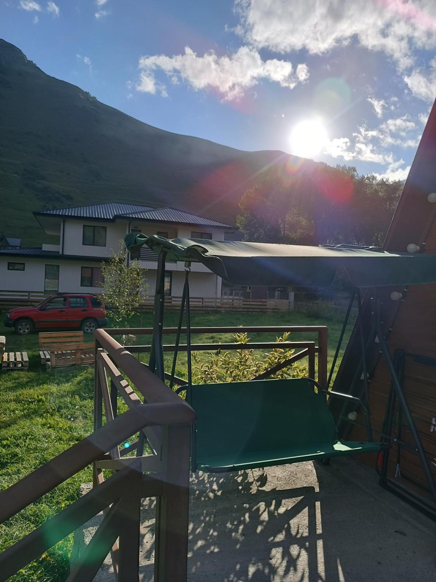 Cottage Natali Kazbegi Exterior foto